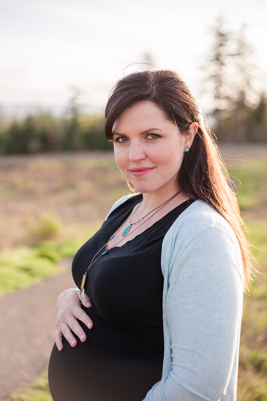 Sunset maternity session in a field | Hillsboro, OR Photographer