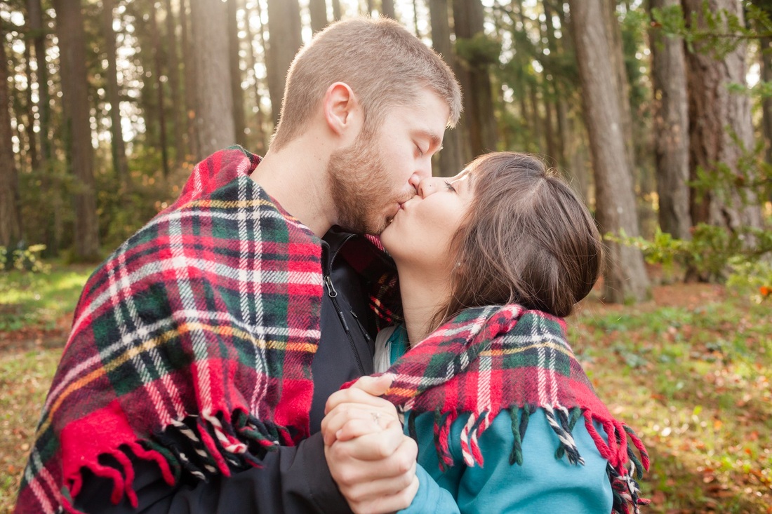 Jenkins Estate in Aloha Fall Engagement Session | Hillsboro Oregon Wedding Photographer