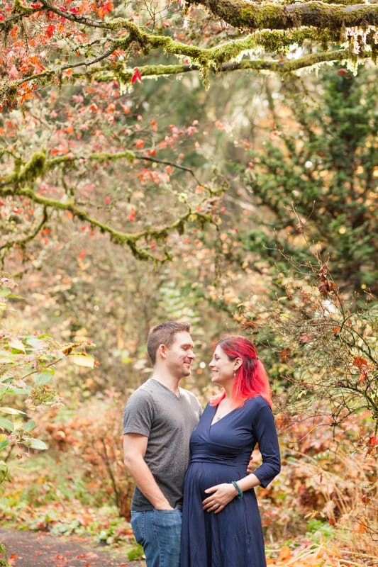 Jenkins Estate fall colors maternity family photo session | Hillsboro Family Photographer