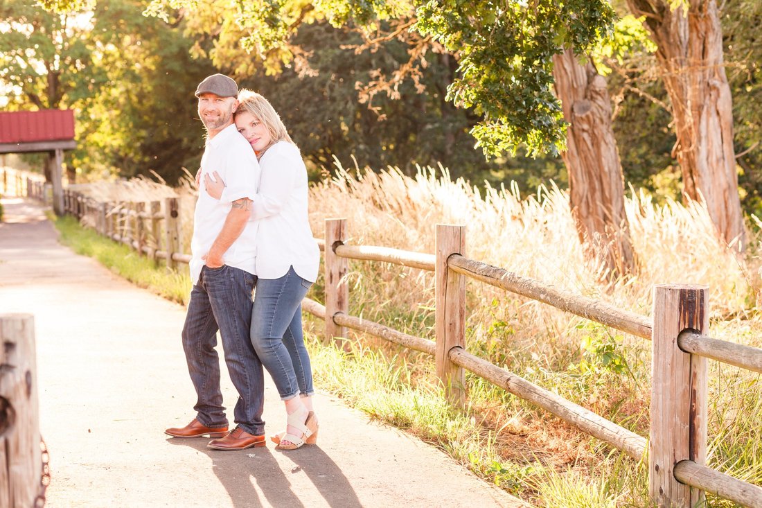 Engagement session at Champoeg State Park in Newberg, Oregon | Hillsboro wedding photographer