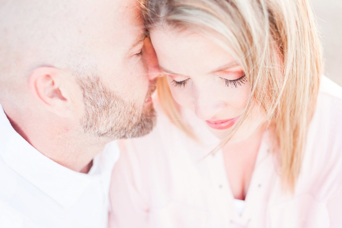 Barn engagement session at Champoeg State Park in Newberg | Newberg and Hillsboro Wedding Photographer