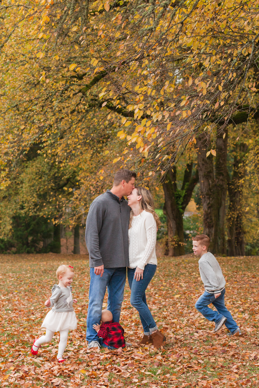 Fun fall family pictures at Jenkins Estate in Beaverton, Oregon | Newberg and Hillsboro family photographer