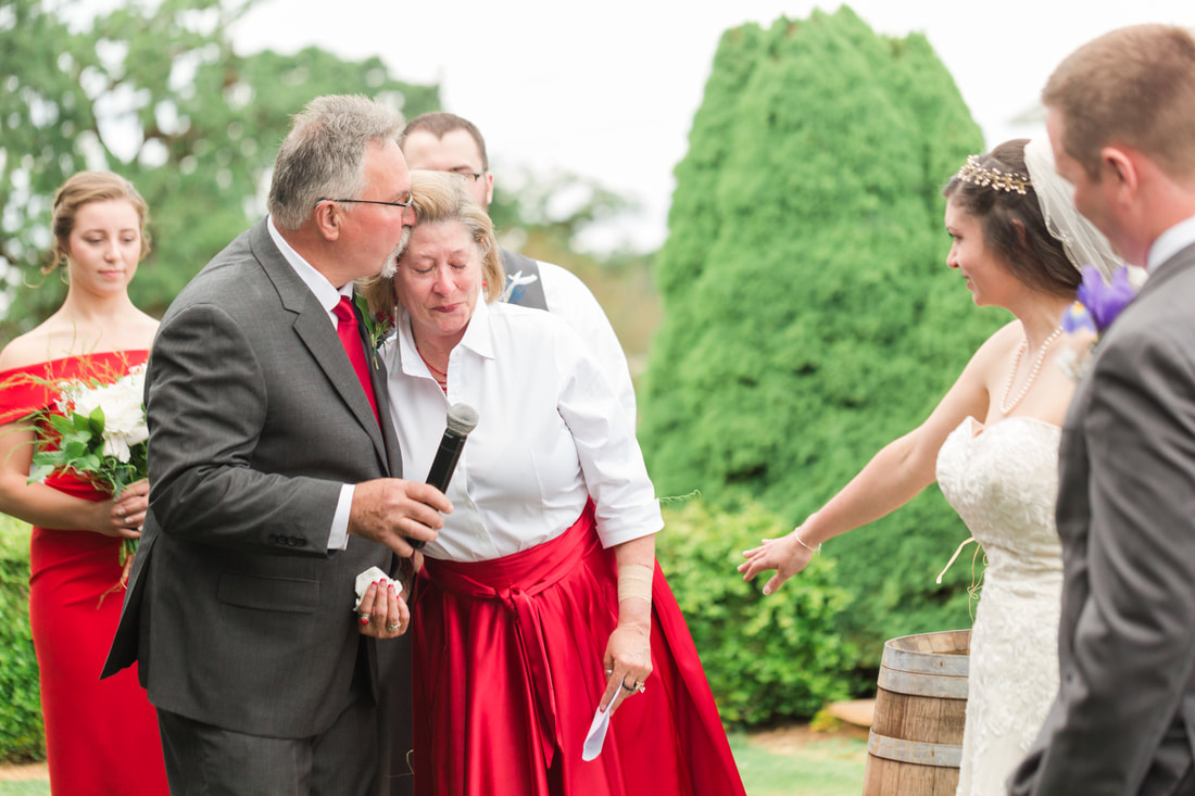 Carlton Hill Vineyards wedding in Yamhill County Oregon Wine County | Hillsboro Wedding Photographer