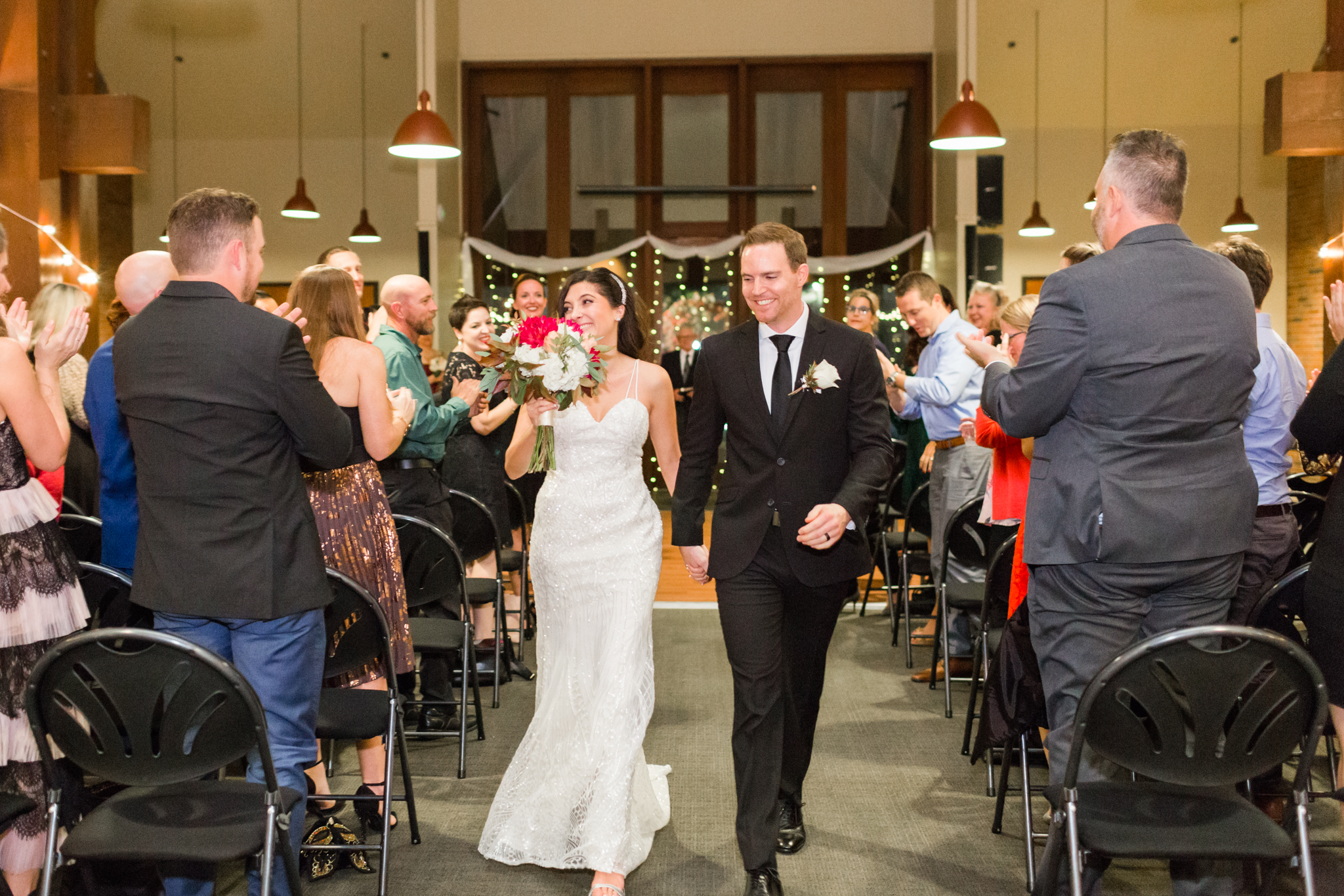 Lake Oswego wedding at Mountain Park Clubhouse Hawthorne Room | Hillsboro Wedding Photographer