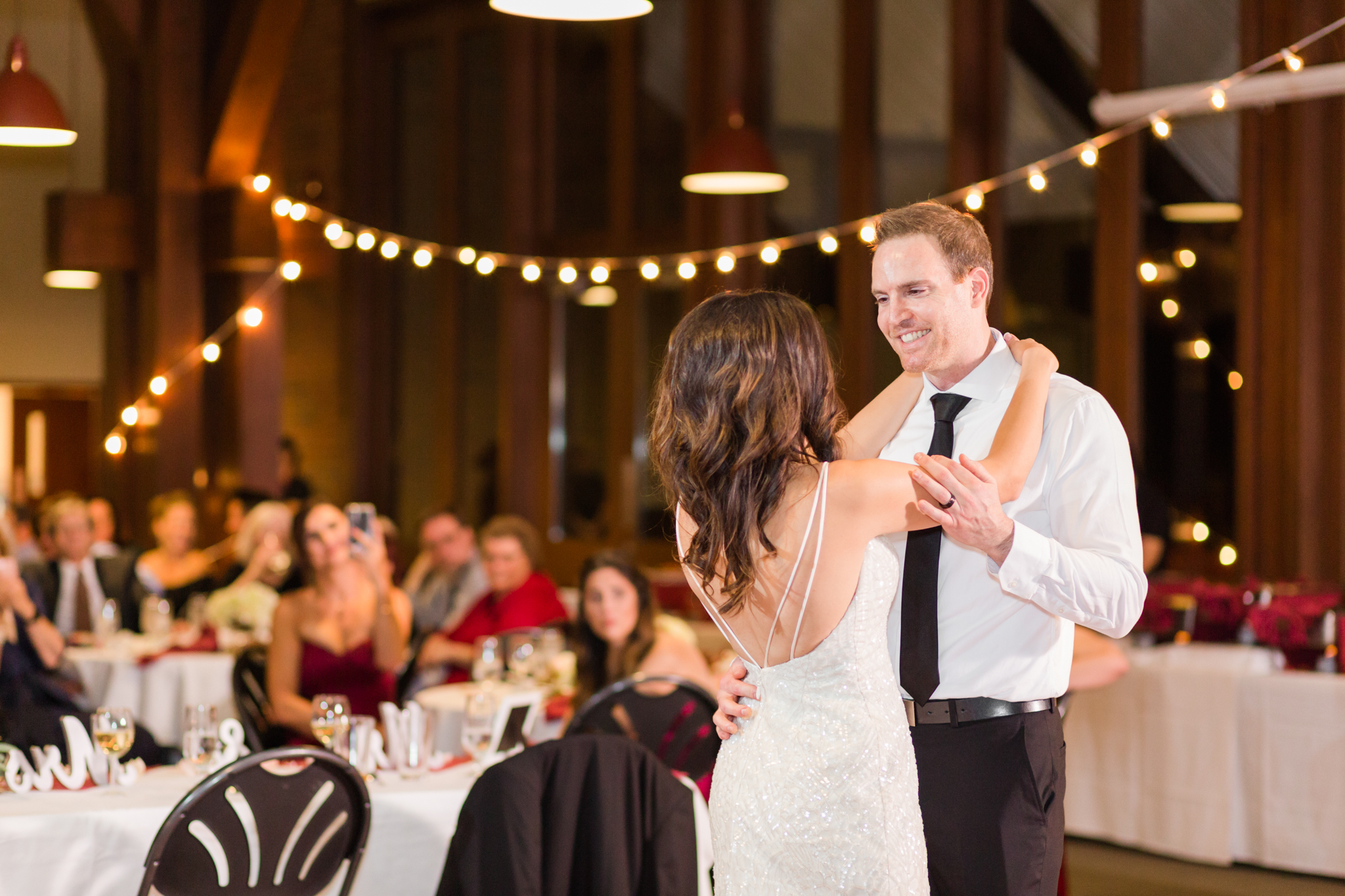 Lake Oswego wedding at Mountain Park Clubhouse Hawthorne Room  | Hillsboro Wedding Photographer