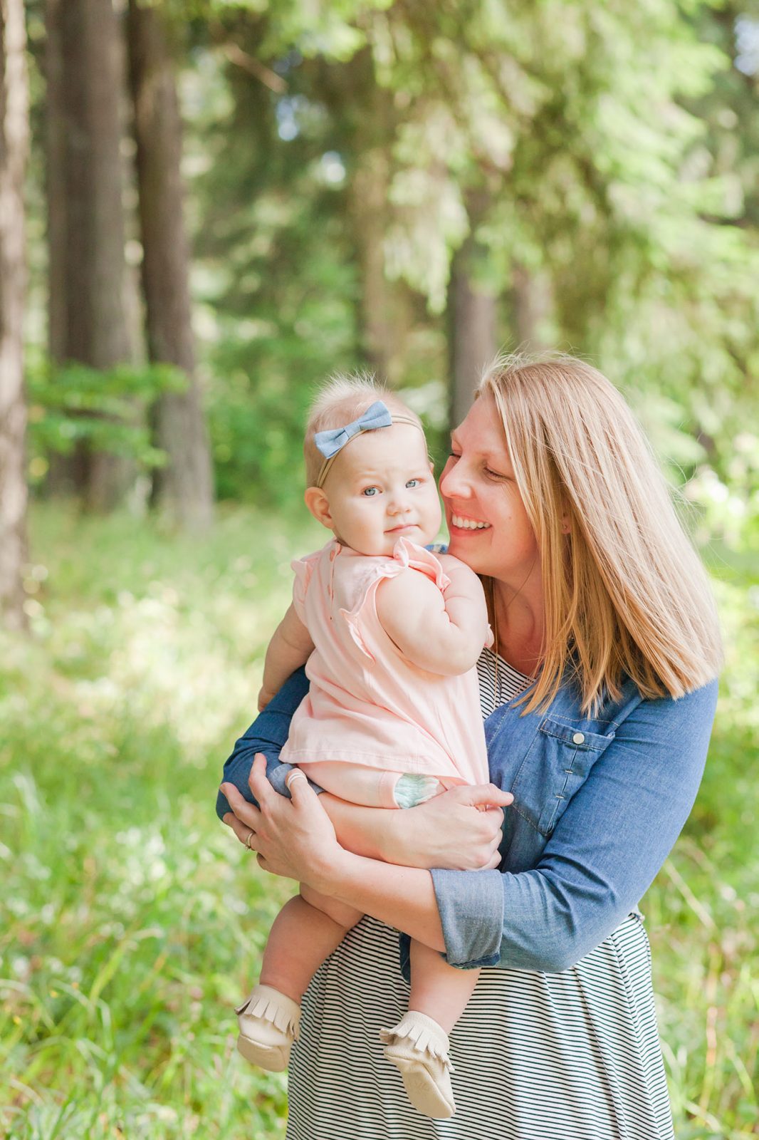 Family pictures at Jenkins Estate in Beaverton, Oregon - Hillsboro family photographer