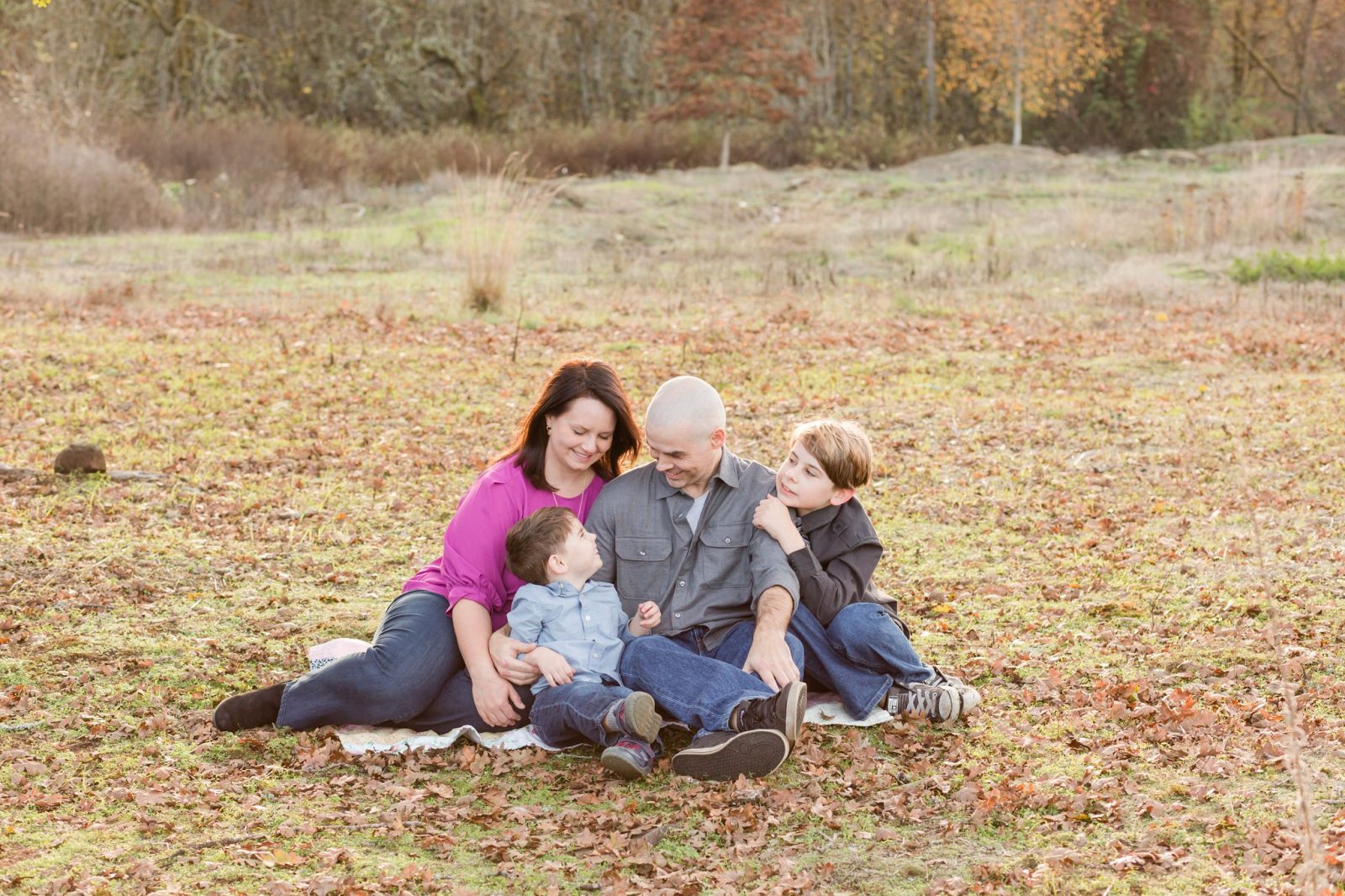 Family photo session in Oregon City - Hillsboro family photographer