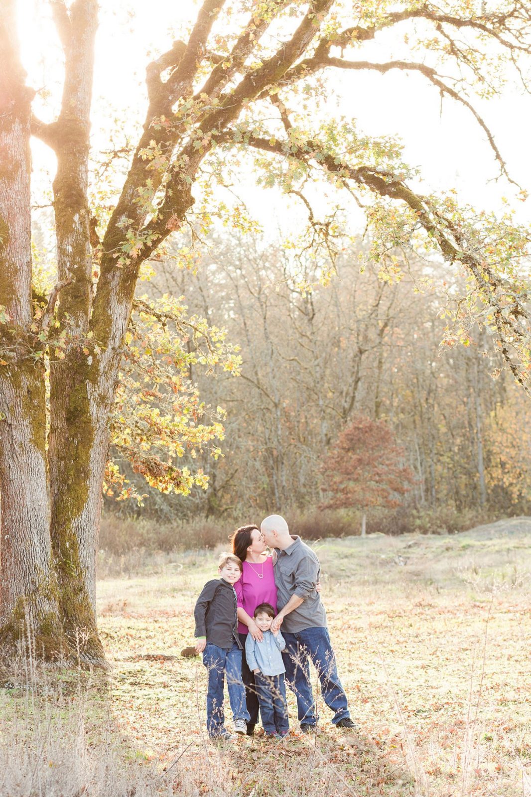 Family photo session in Oregon City - Hillsboro family photographer