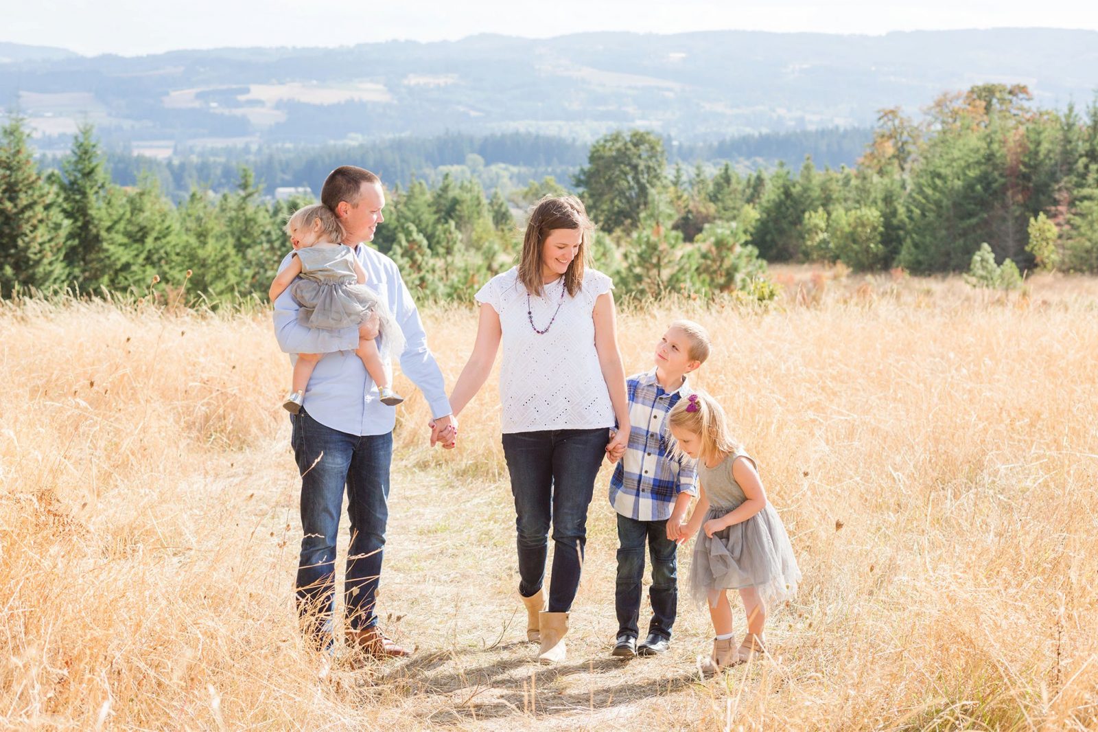 Cooper Mountain Nature Park Family photos in Aloha, Oregon - Hillsboro family photographer