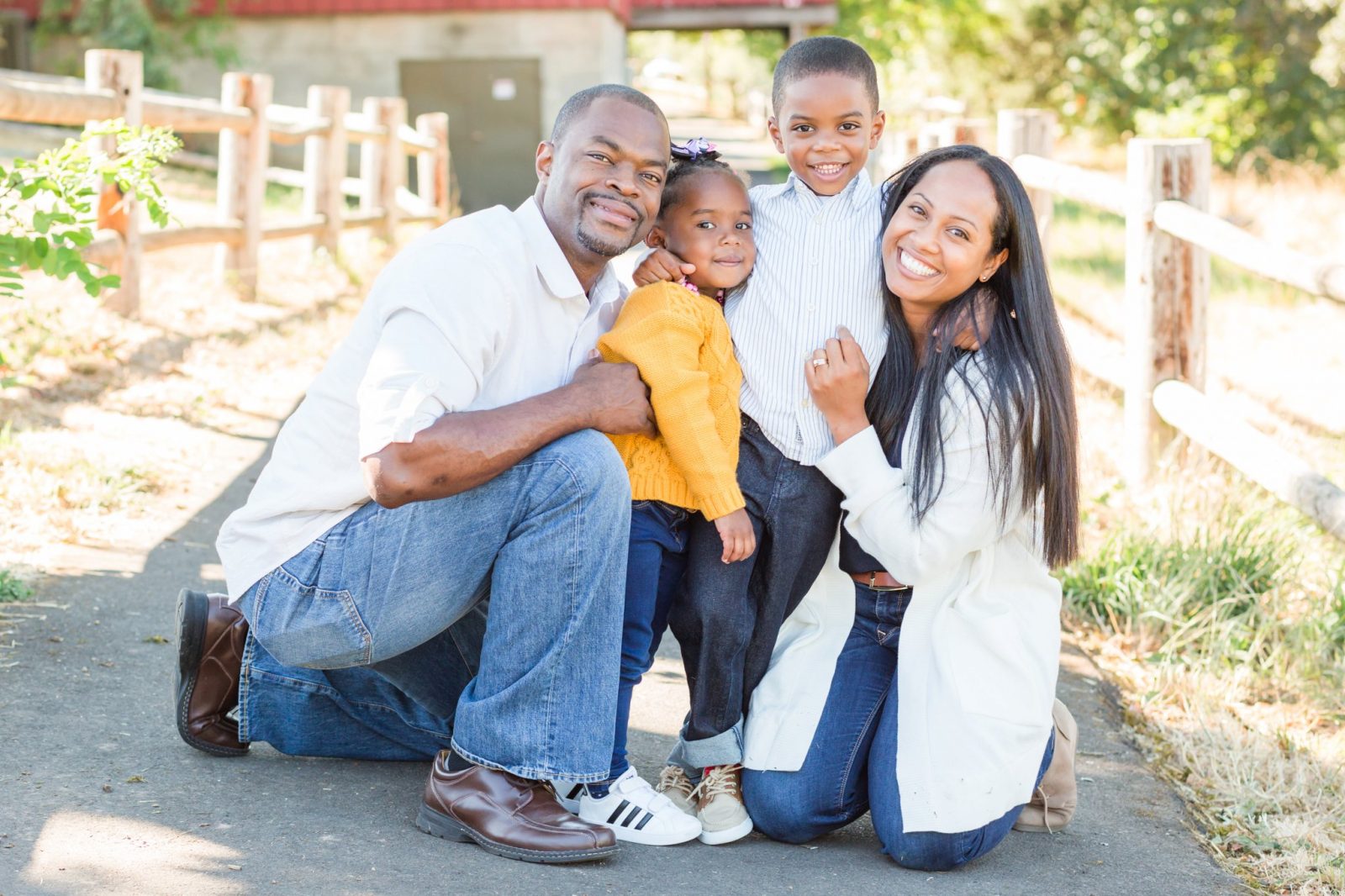 Family pictures in newberg, Oregon at Champoeg State Park - Hillsboro family photographer