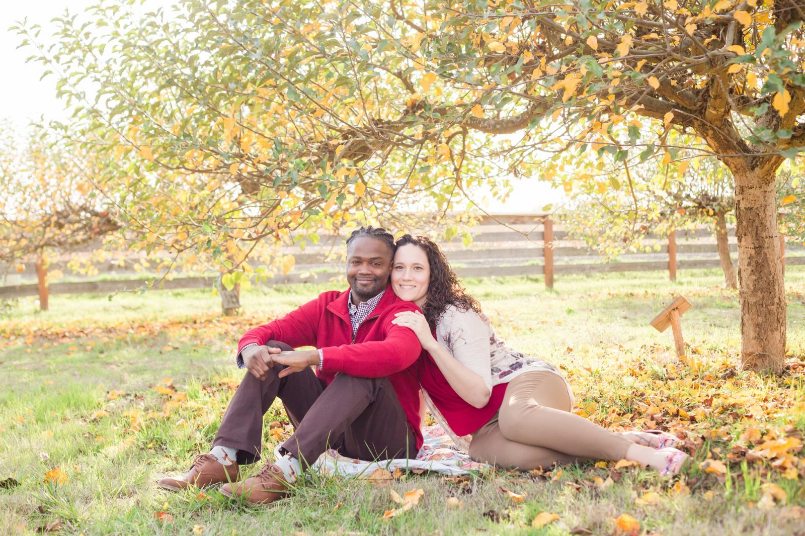 fall engagement session at champoeg in newberg, oregon - hillsboro wedding photographer