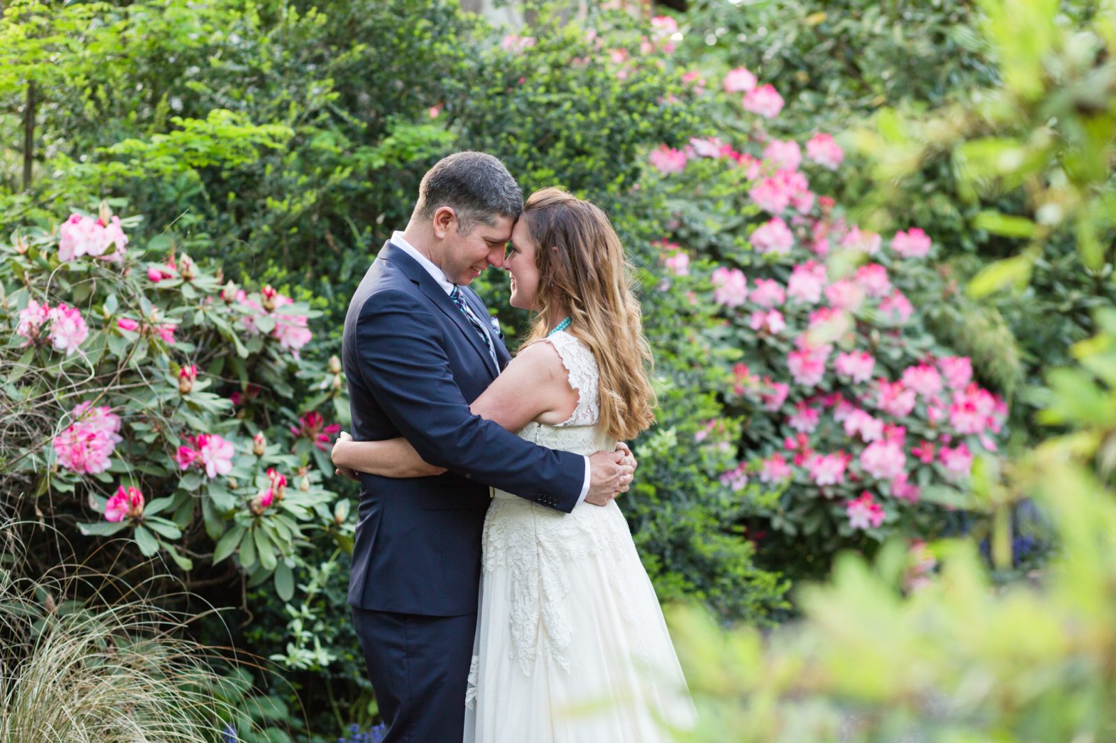 McMenamins Cornelius Pass Roadhouse Octagonal Barn Wedding Hillsboro Wedding Photographer