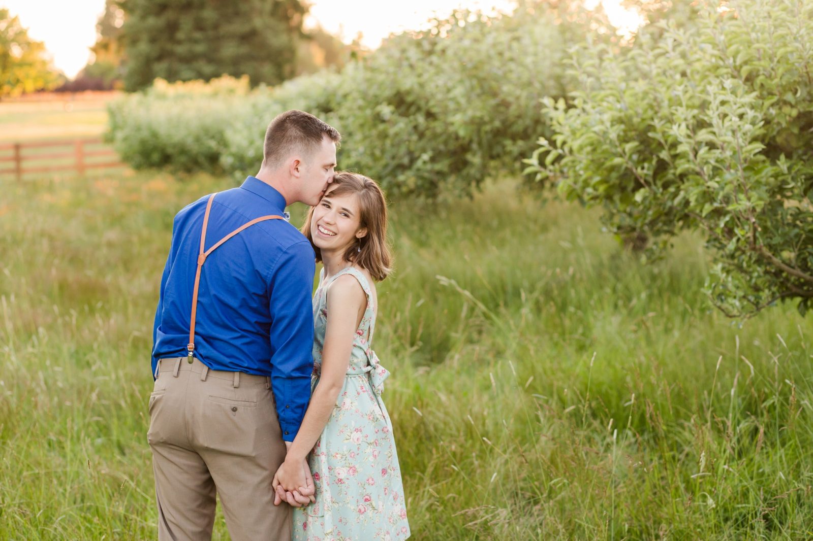 Hillsboro Oregon wedding photographer - Oregon wine country light and airy