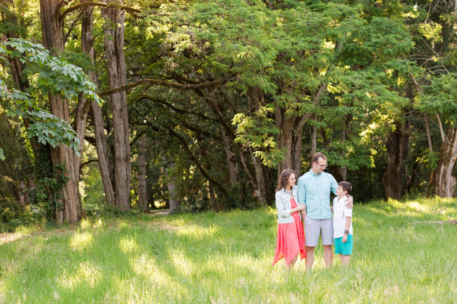 family photos in Newberg, Oregon - Hillsboro family photographer