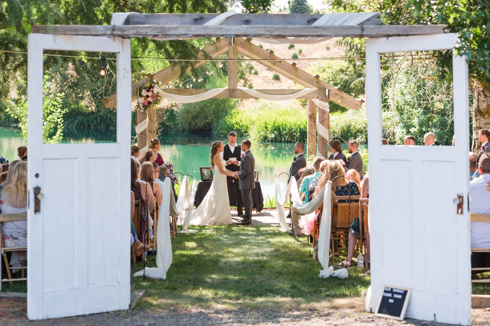 loch lolly tree farm wedding near hillsboro, oregon