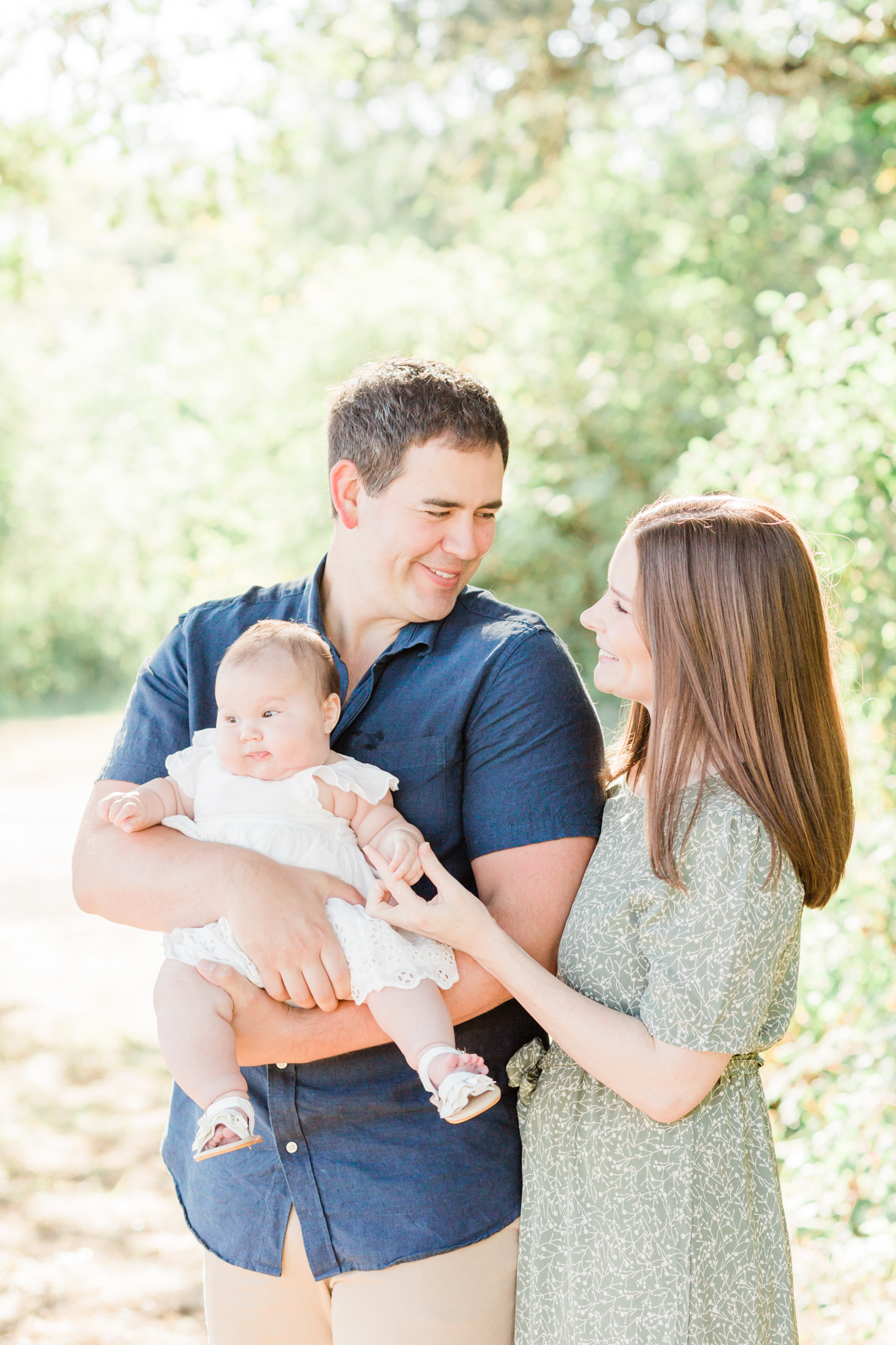 light and airy family photos in hillsboro, oregon