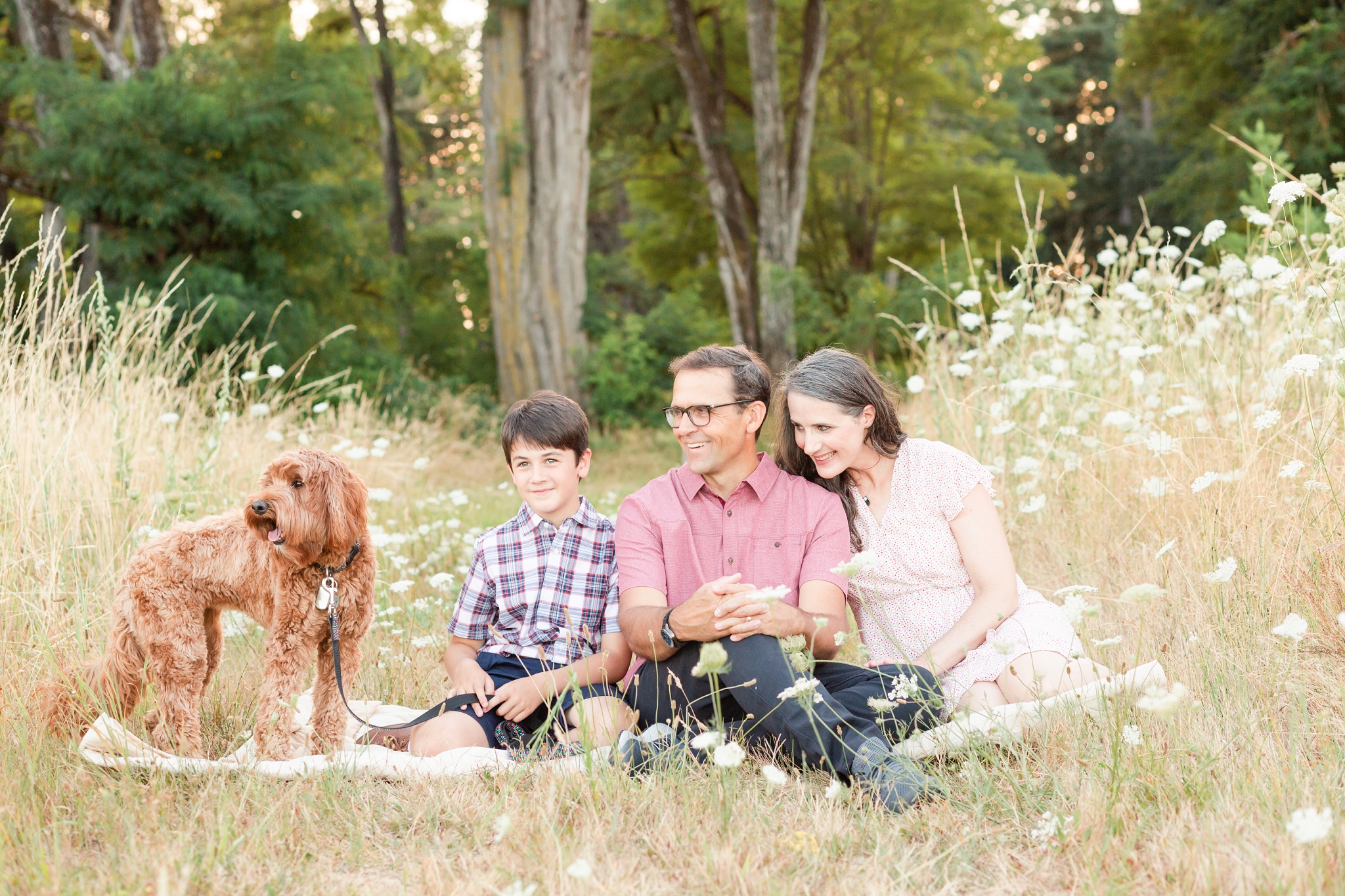 light and airy hillsboro family photos with a dog
