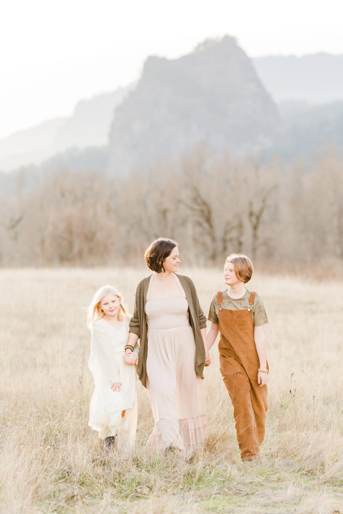 columbia river gorge family photo sessions - portland family photographer