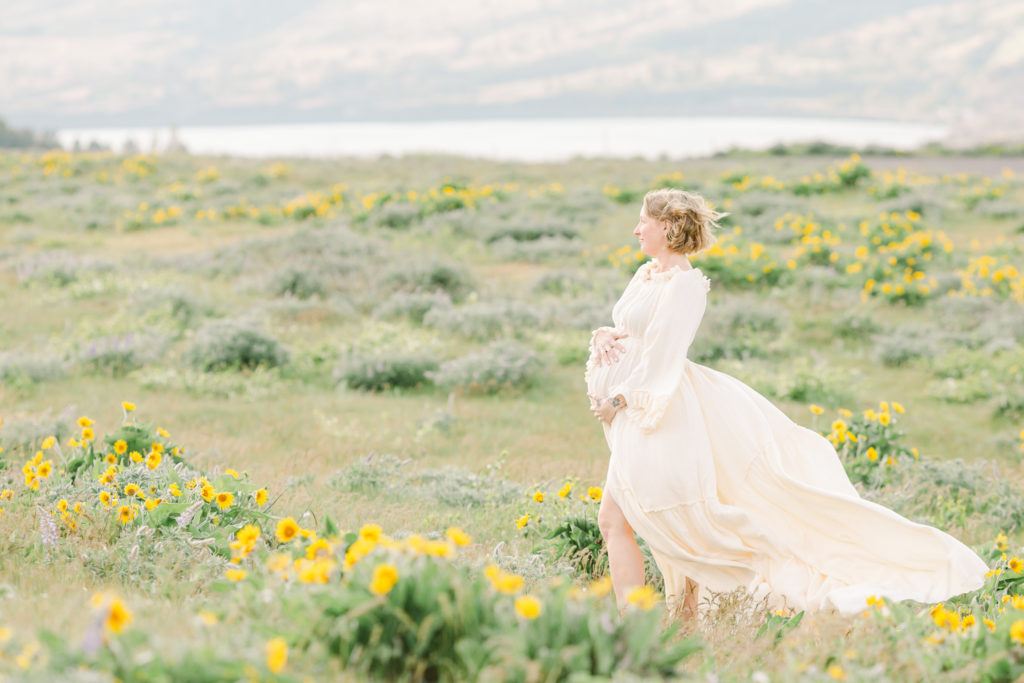 rowena crest wildflower maternity photos in portland oregon