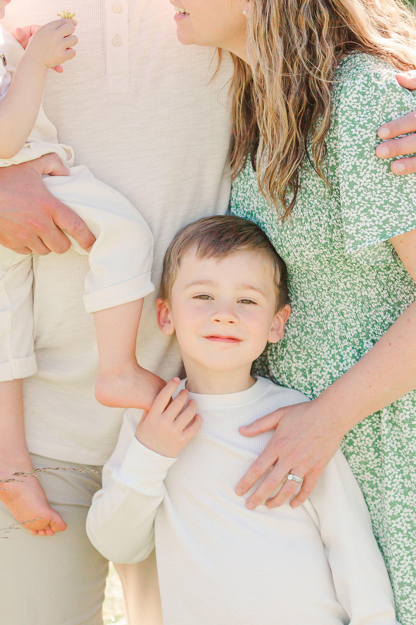 photo of child by lake oswego photographers