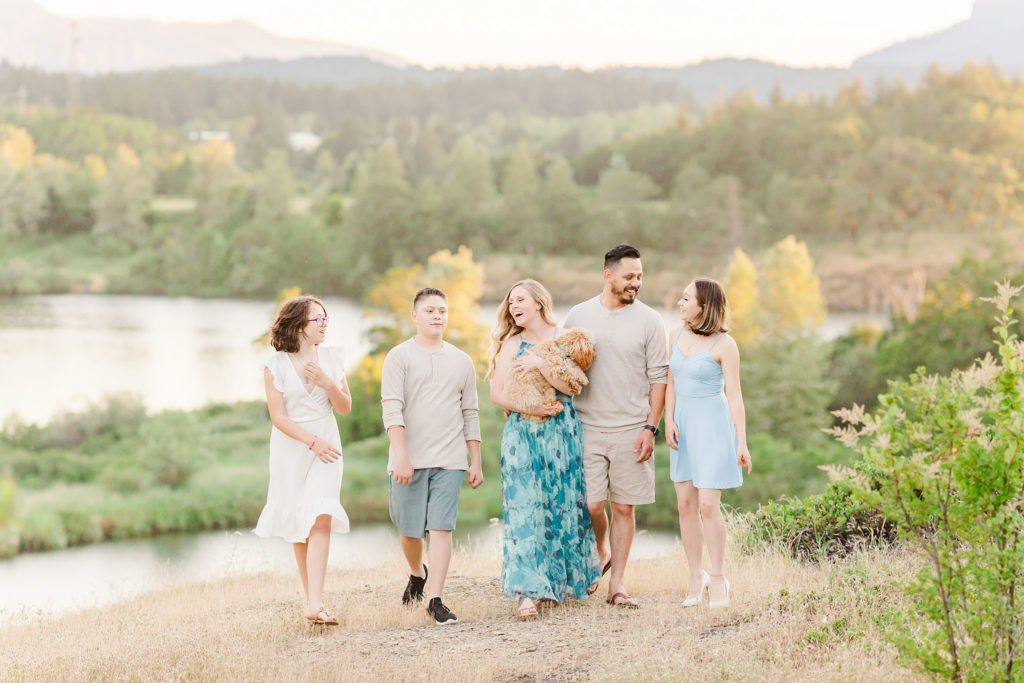 family photos with teens and dog